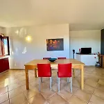 Sea Whisper Garden Apartamento Àrbatax